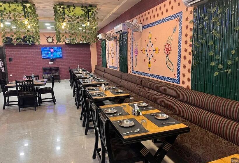 Hotel Jodha The Great, Kuberpur, Agra