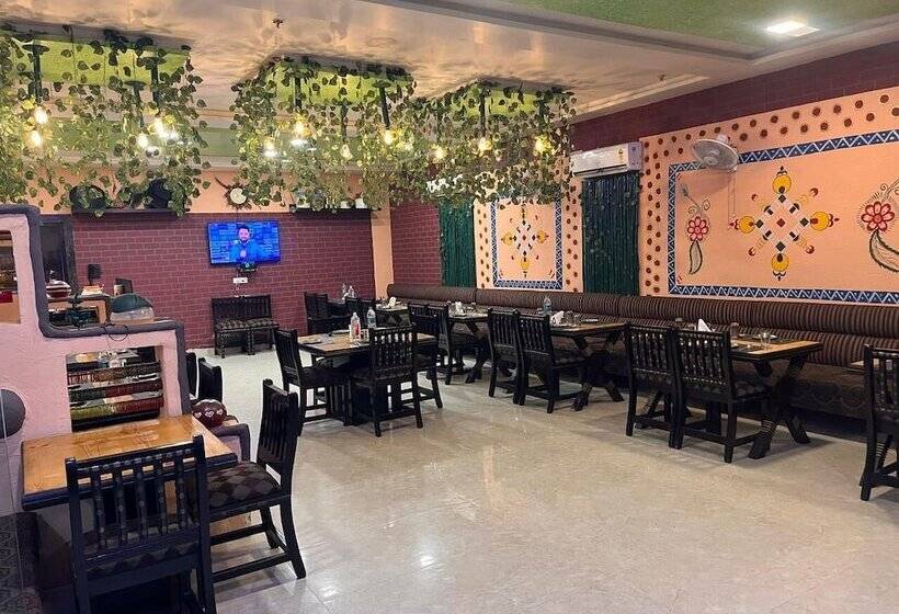 Hotel Jodha The Great, Kuberpur, Agra