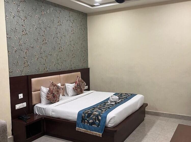 Hotel Jodha The Great, Kuberpur, Agra