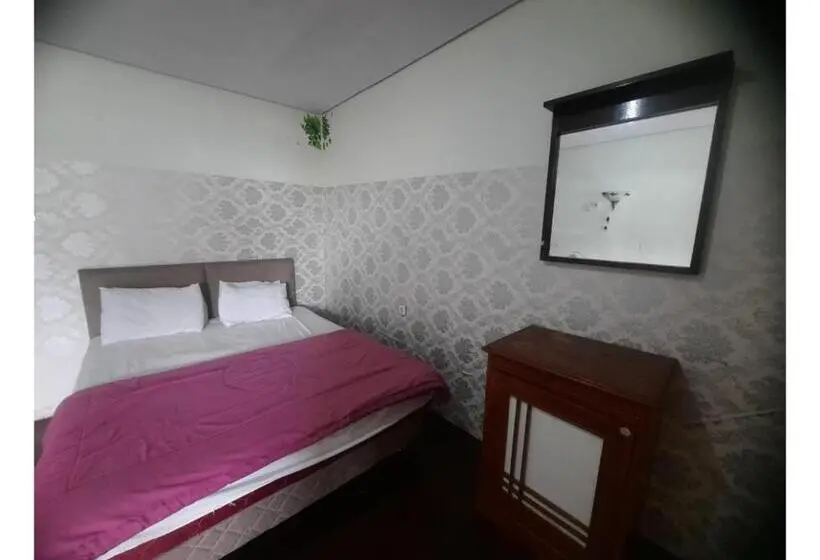 ホテル Oyo 94021 Guest House Pak Eman