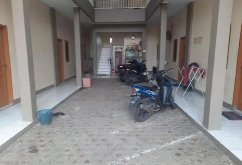 ホテル Oyo 94021 Guest House Pak Eman