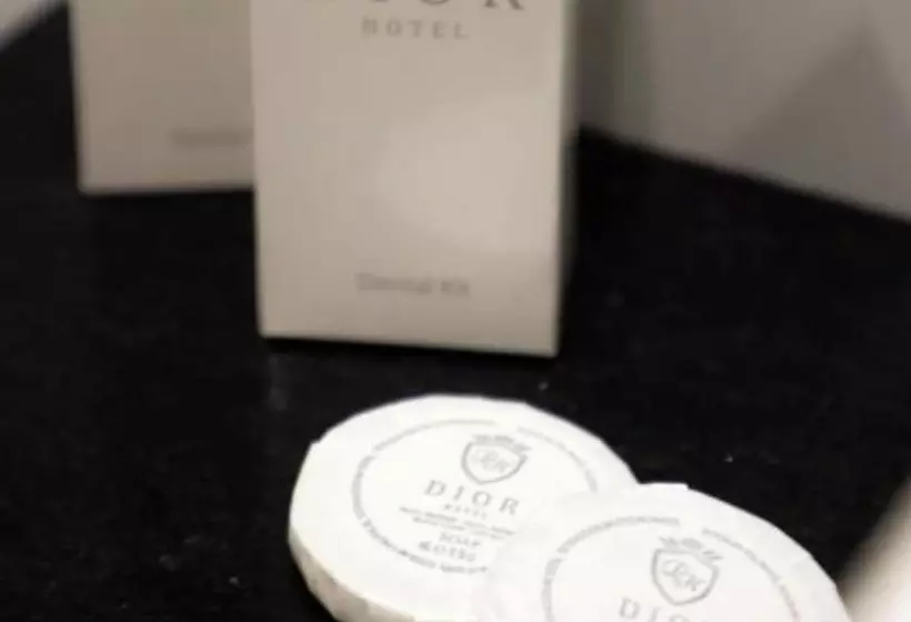ホテル Dior