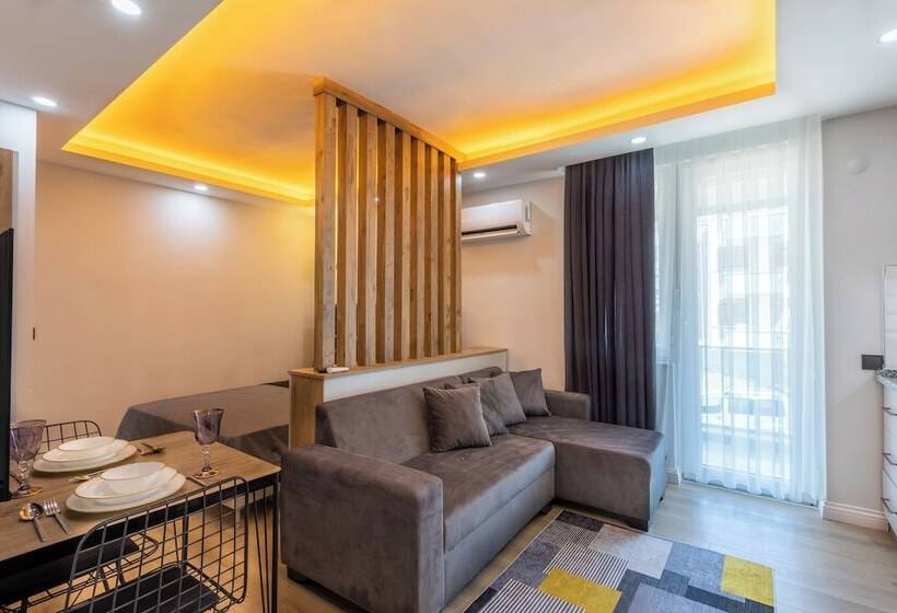 Brandhill Airport Suites