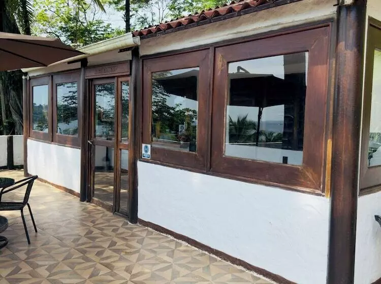 Hotelli Ranchos De Chalia Panama