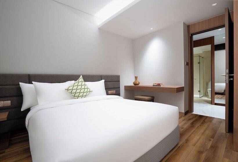 Centre Point Danang Hotel & Residence