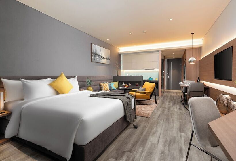 Centre Point Danang Hotel & Residence