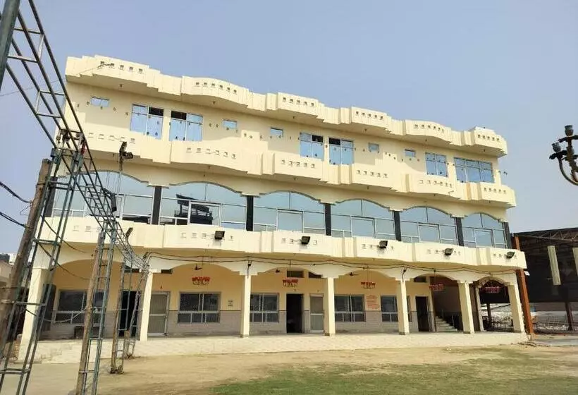 Hotelli Kesarwani Seva Sadan