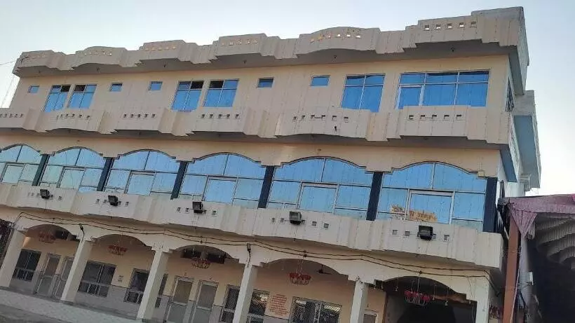 Hotelli Kesarwani Seva Sadan