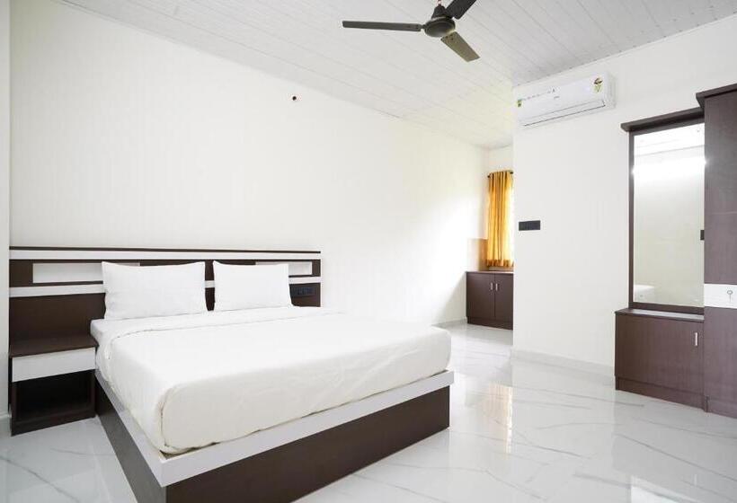 Hotel Moonlit Royal Grand Suite