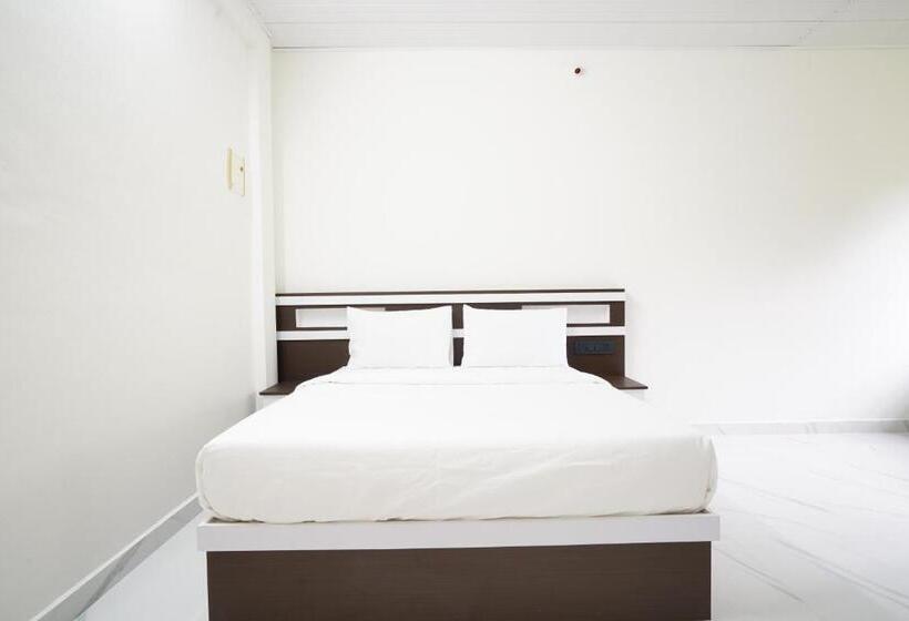 Hotel Moonlit Royal Grand Suite