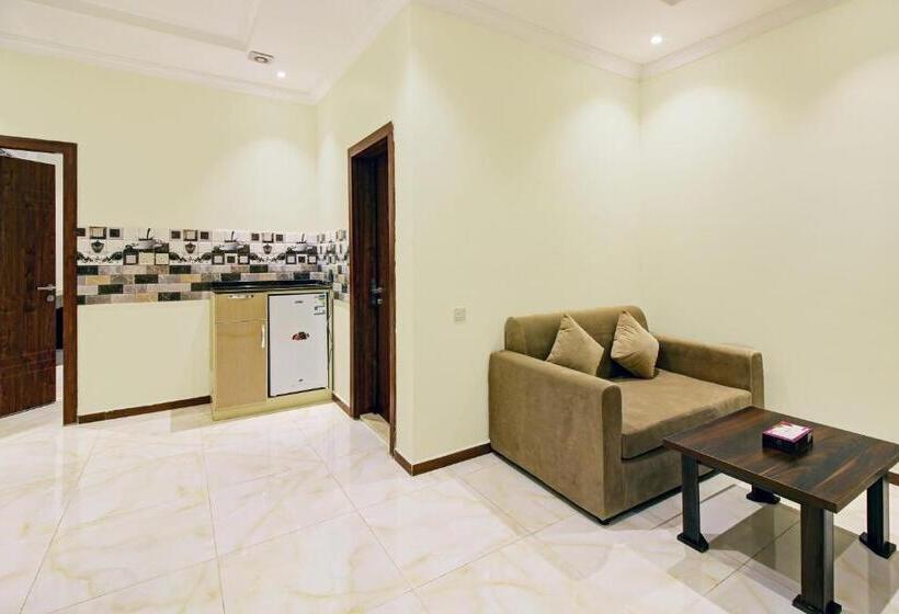 ホテル Oyo 586 Al Tamayoz Al Raqi Hira