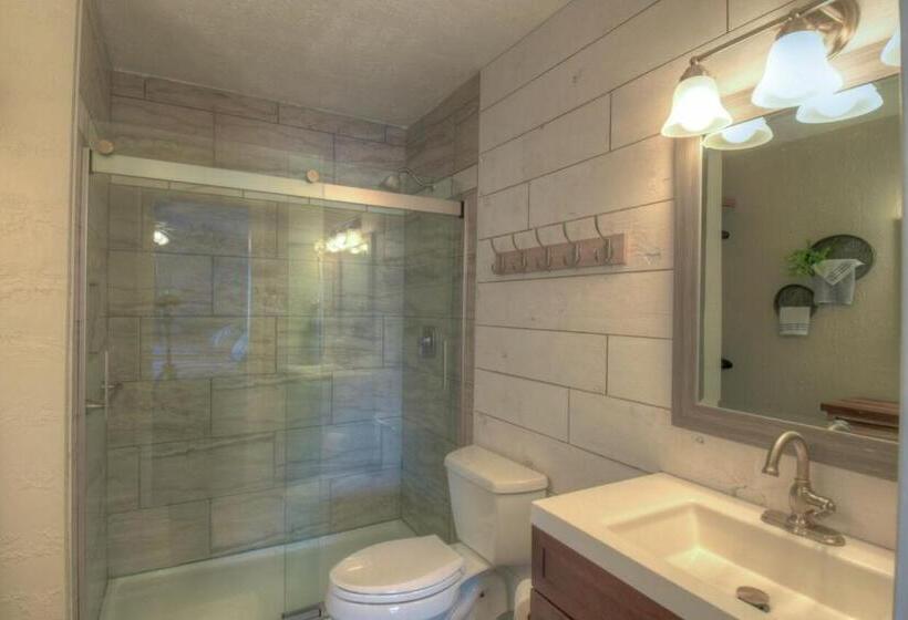 Sundowner Stay On Lake Lbj!