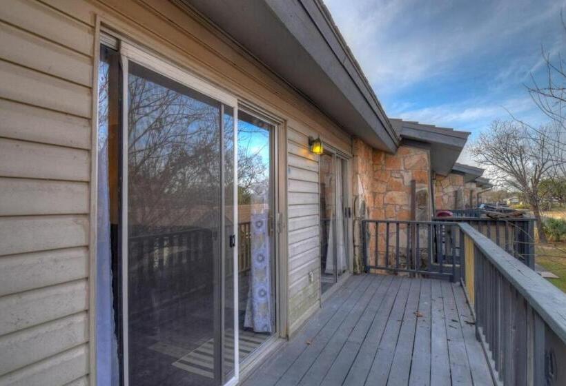 Sundowner Stay On Lake Lbj!