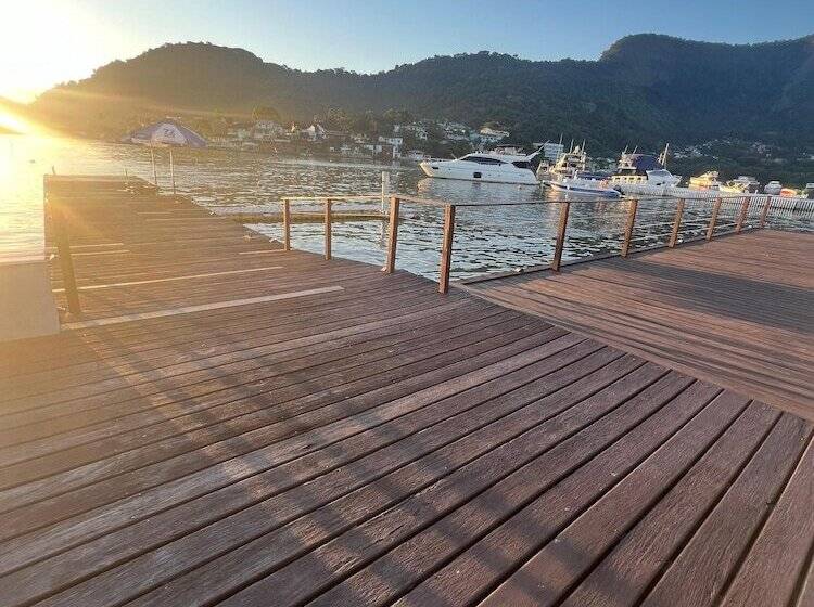 پانسیون Pousada Jet Club Marine Angra