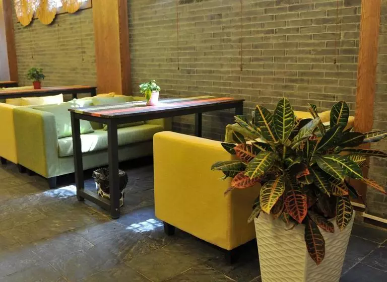 Xianyang Gudu International Youth Hostel