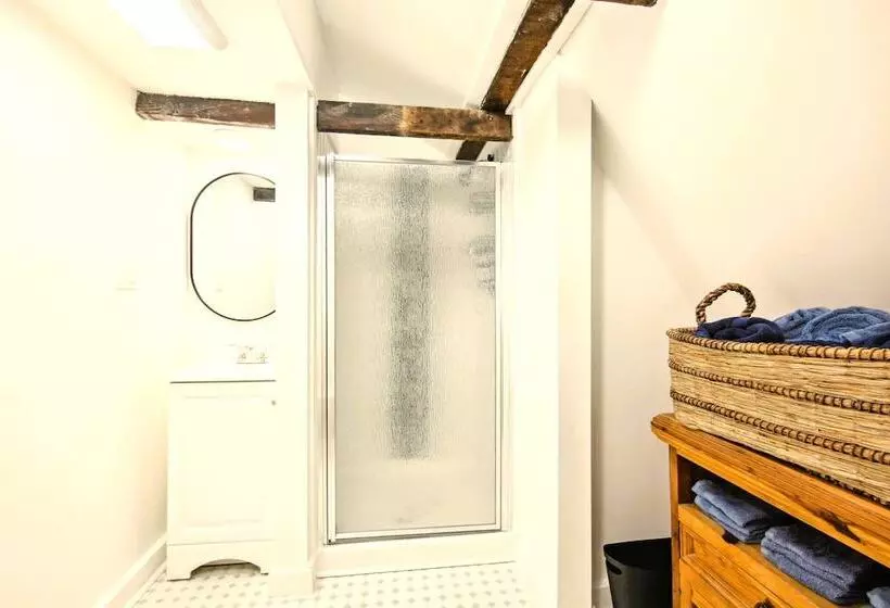 Aamiaismajoitus (B&B) The Cottage At Amos Lake