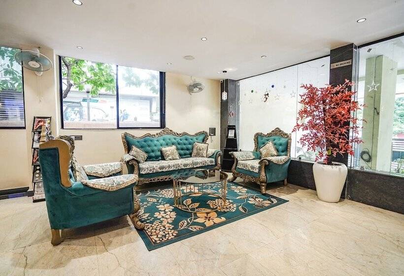 Fabhotel Park Mahindra