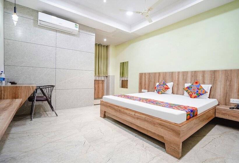 Fabhotel Park Mahindra