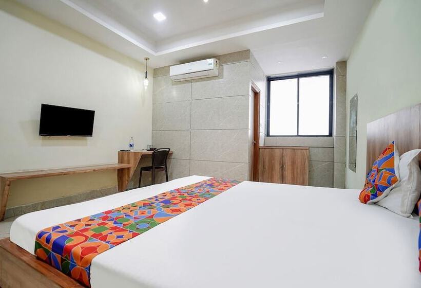 Fabhotel Park Mahindra