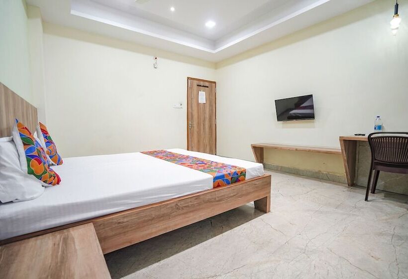 Fabhotel Park Mahindra