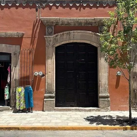 هتل Boutique Casona Los Pavorreales