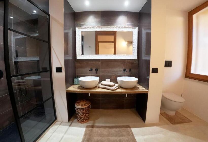 پانسیون Millelire Suites