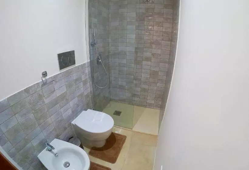 پانسیون Millelire Suites