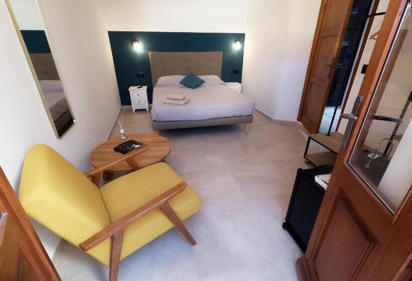 پانسیون Millelire Suites