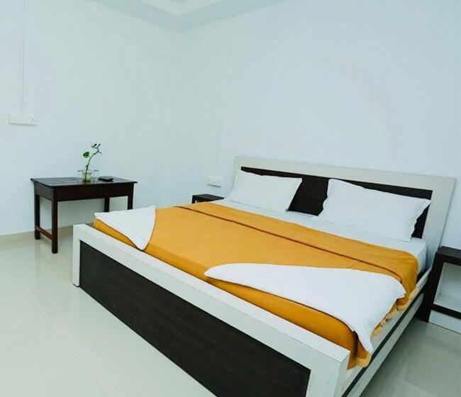 ホテル Kunnathoor Red Castle Vagamon