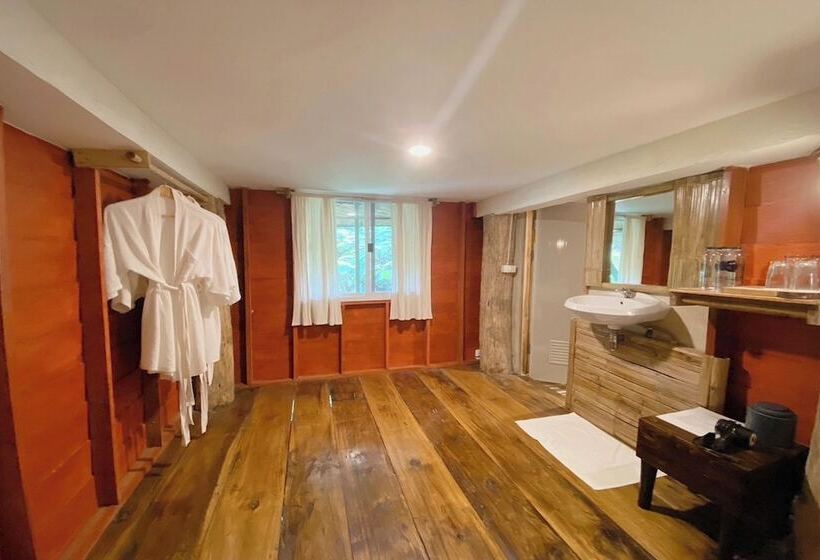 Отель Monruamsuk Homestay Cafe And Bistro