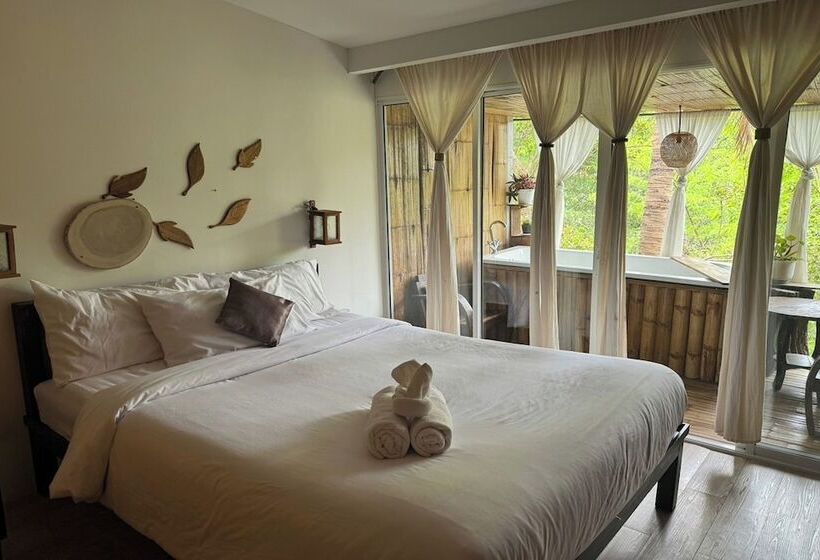 Отель Monruamsuk Homestay Cafe And Bistro