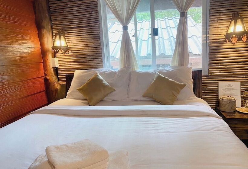 Отель Monruamsuk Homestay Cafe And Bistro