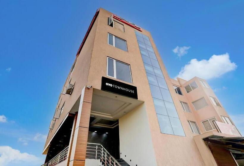 酒店 Shravasti Buddha Residency