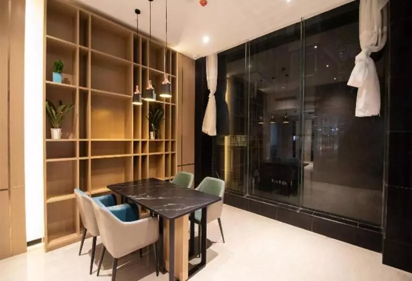 Hotelli City Comfort Inn Changsha Sifangping University Of National Defense Science And Technology