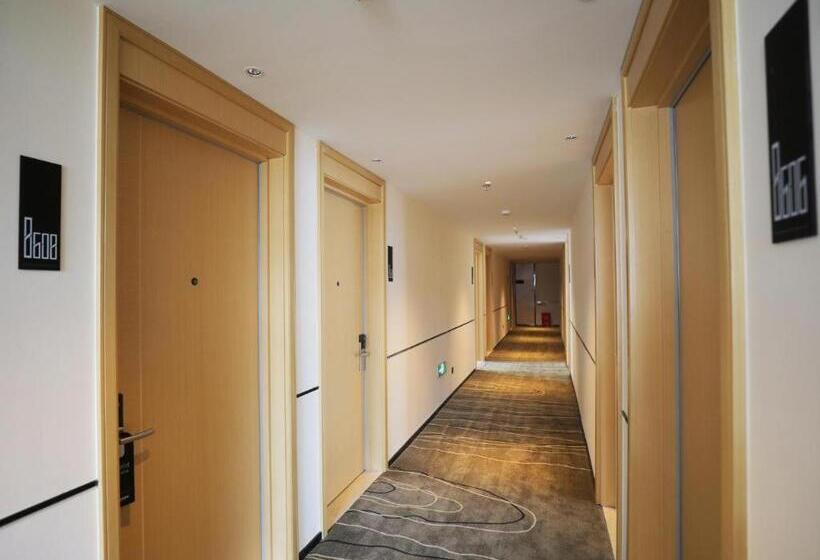 בית מלון כפרי City Comfort Inn Ganzhou Railway Station Huadong City