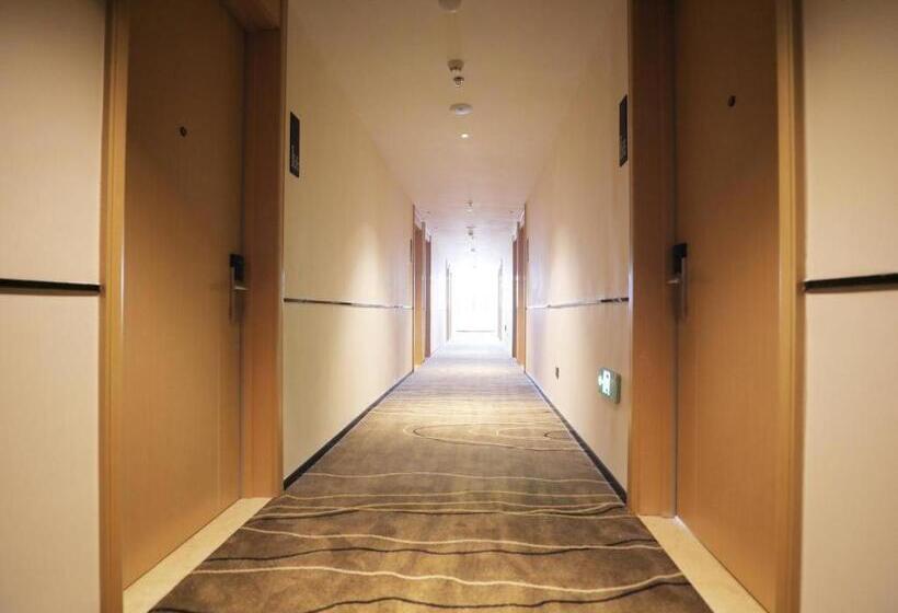 בית מלון כפרי City Comfort Inn Ganzhou Railway Station Huadong City