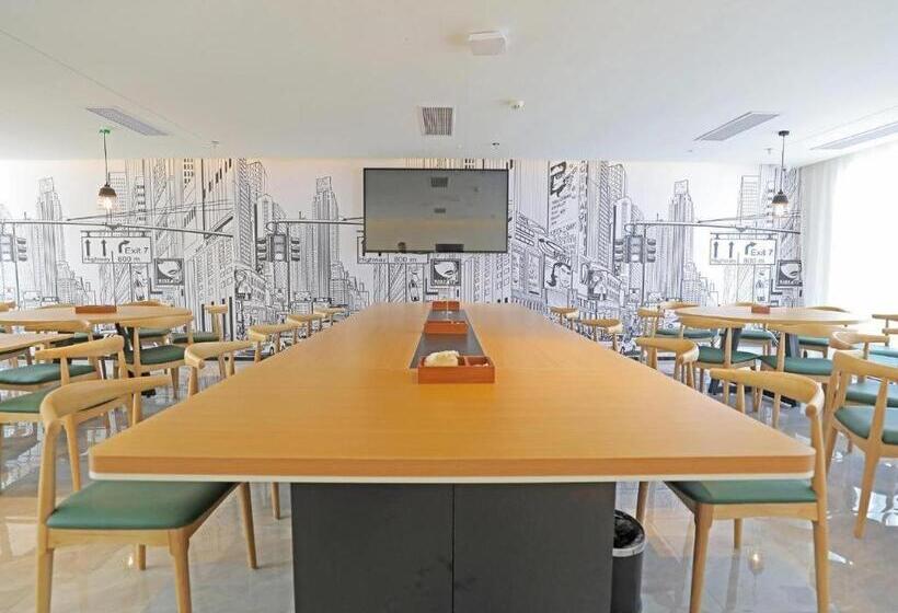 בית מלון כפרי City Comfort Inn Ganzhou Railway Station Huadong City