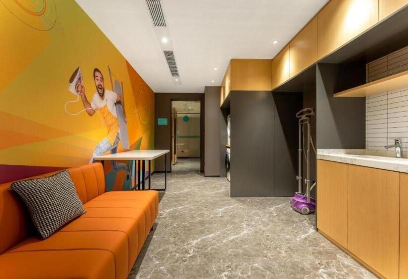 בית מלון כפרי City Comfort Inn Yichang Zhongnan Road Changjiang Plaza