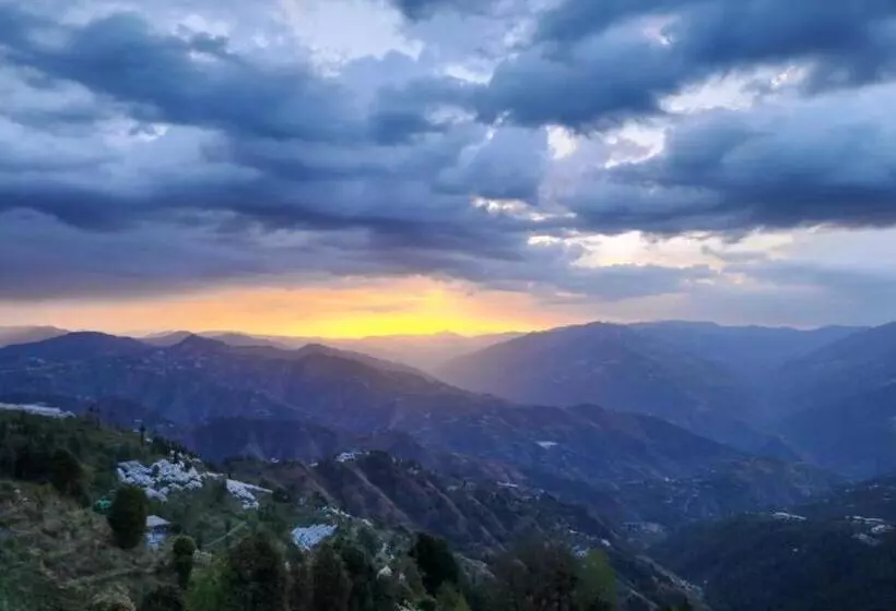 ホテル Echor Kc Vilaas Kufri