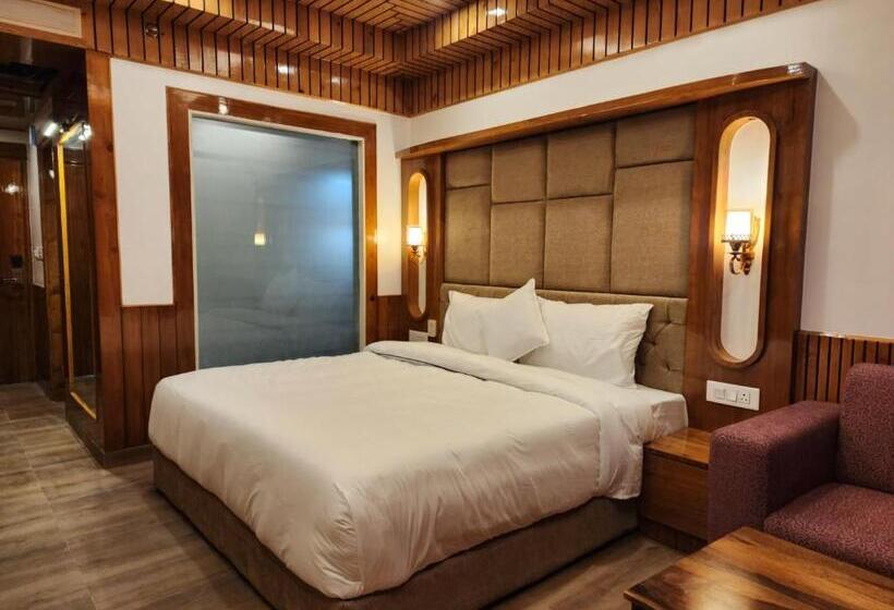 Hotel Echor Kc Vilaas Kufri