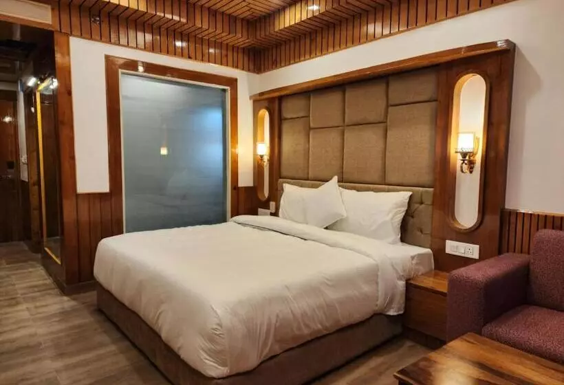 ホテル Echor Kc Vilaas Kufri