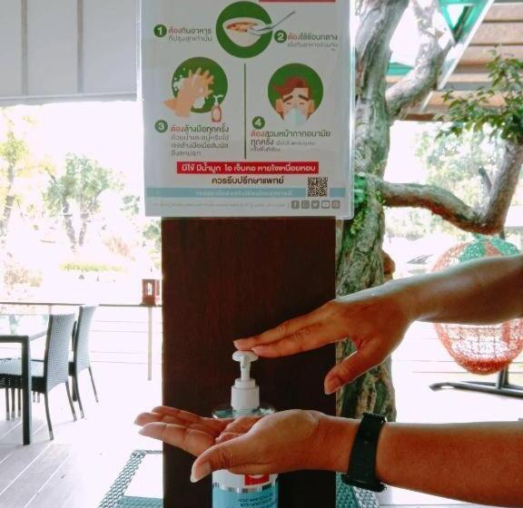 Отель Malang Por