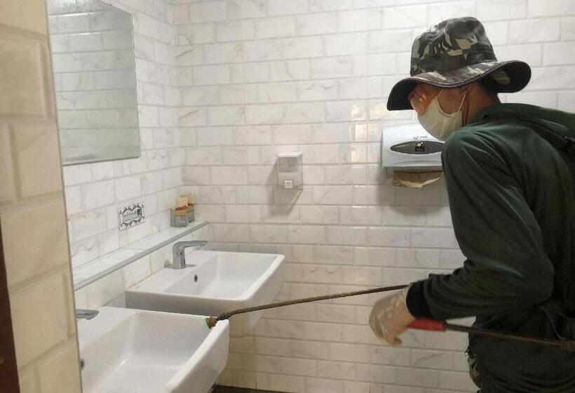 Отель Malang Por