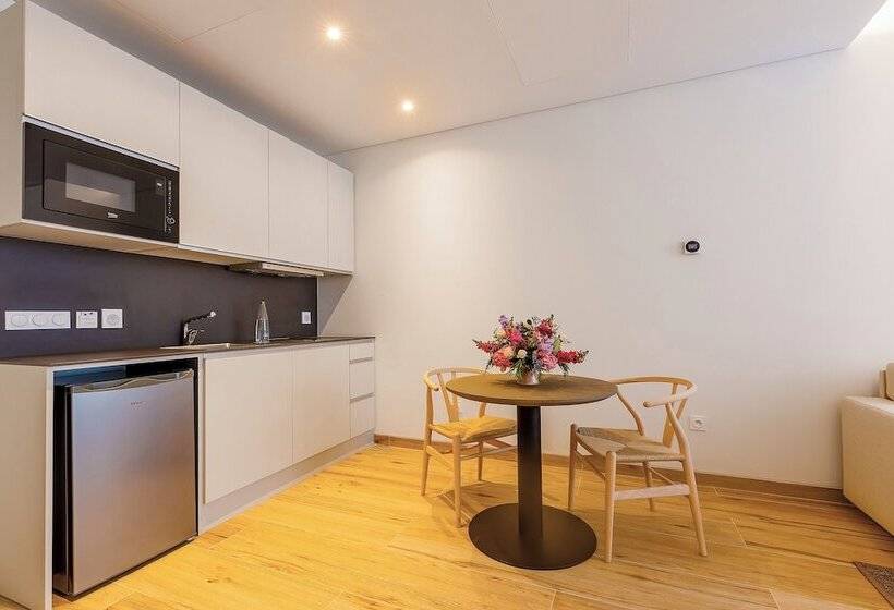 Onomo Allure Abidjan Baobab