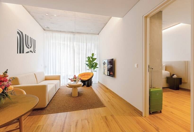 Onomo Allure Abidjan Baobab