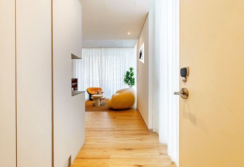 Onomo Allure Abidjan Baobab