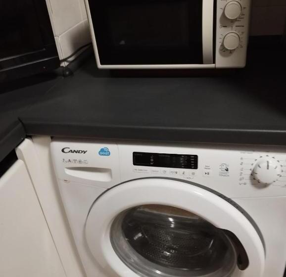 پانسیون The Family House