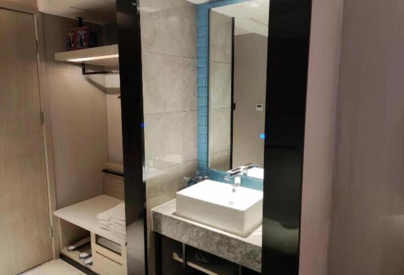 Echarm Hotel Nanchang Bayi Square Metro Station Wushang Mall