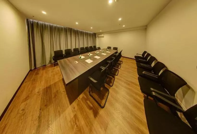 Echarm Hotel Wuhu Wanzhi East Lake Yingbin Avenue