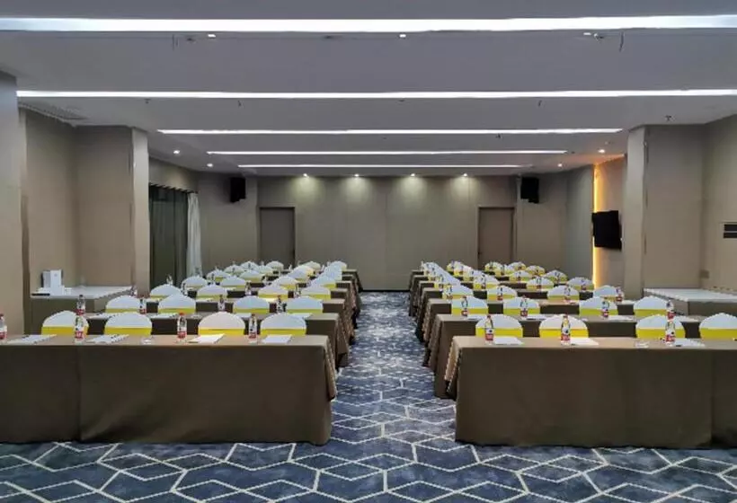 Echeng Hotel Enshi Minzu Road